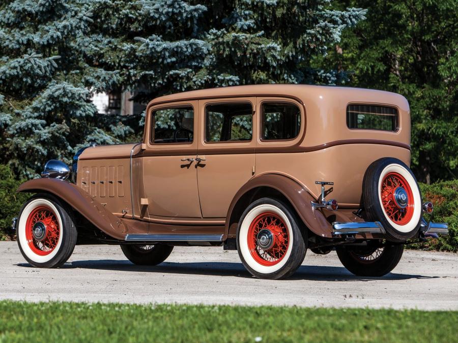 Buick Series 50 Special Sedan 1932 года  (фото 3 из 9)
